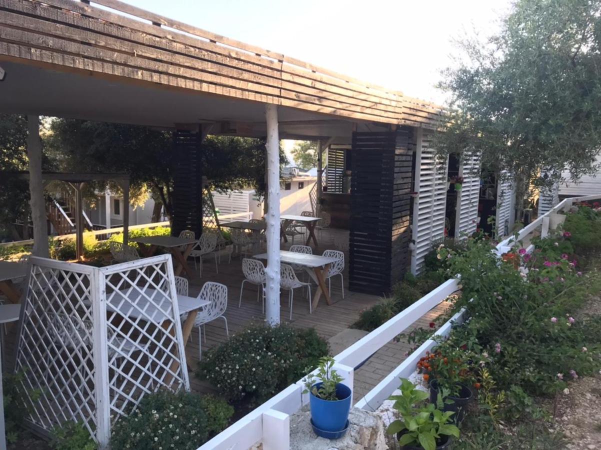 Albanian Garden Hotel Gjilek Ngoại thất bức ảnh